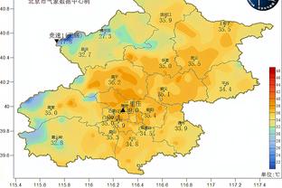 Cầu thủ Lebanon đá vào mặt Đới Vĩ Tuấn mà không ăn bài